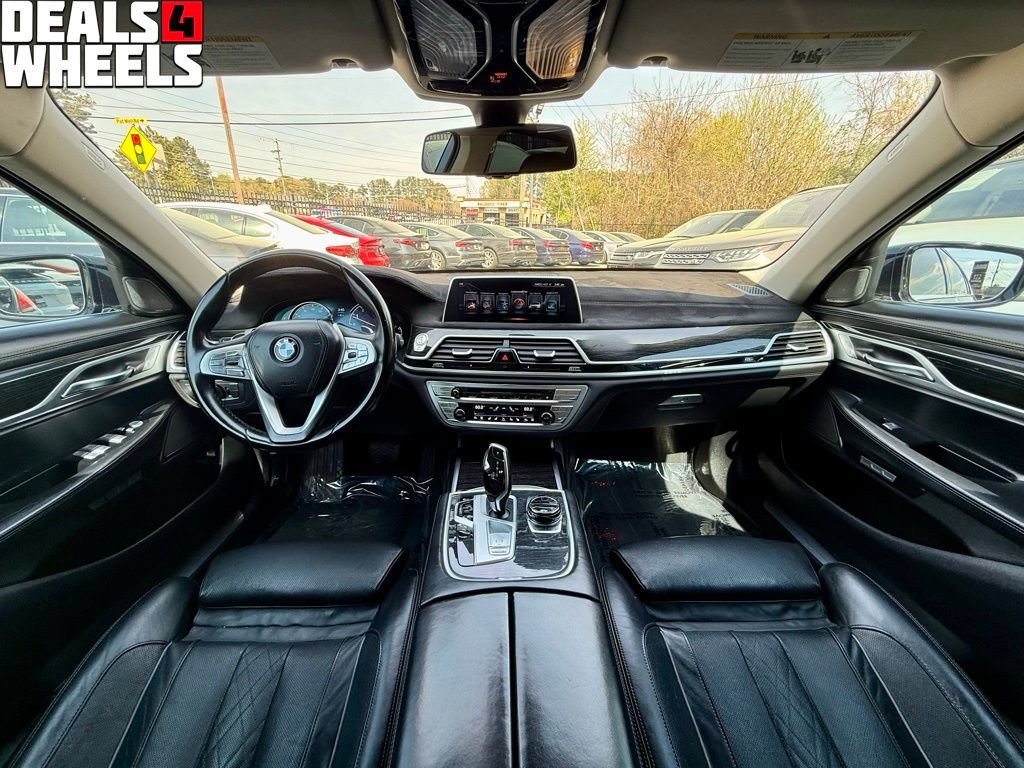 Used 2017 BMW 740i RWD image 18