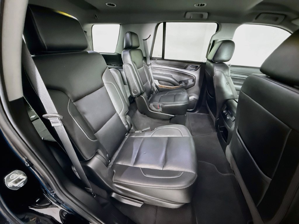 Used 2020 Chevrolet Tahoe LT w/ Luxury Package RWD image 28