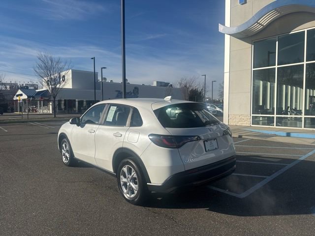 Used 2023 Honda HR-V LX image 6