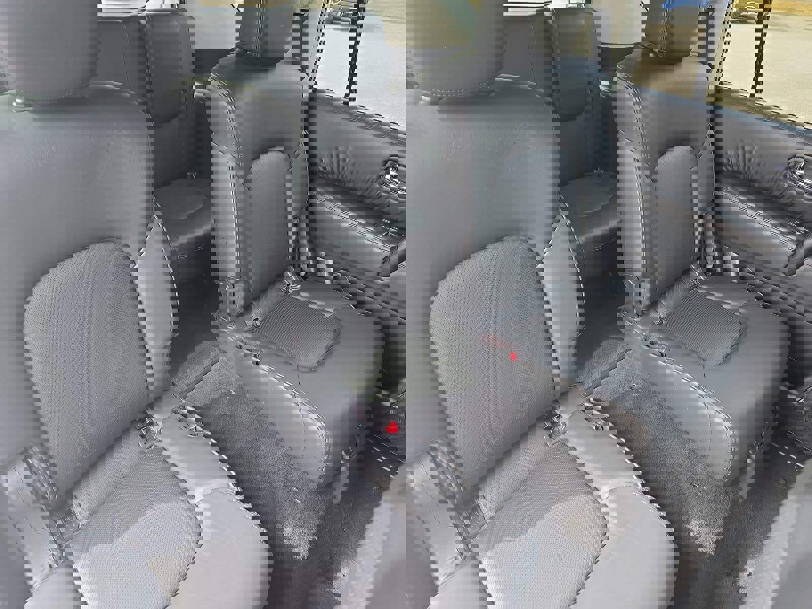 Used 2021 Nissan Armada SL w/ Captain's Chairs Package AWD/4WD image 11