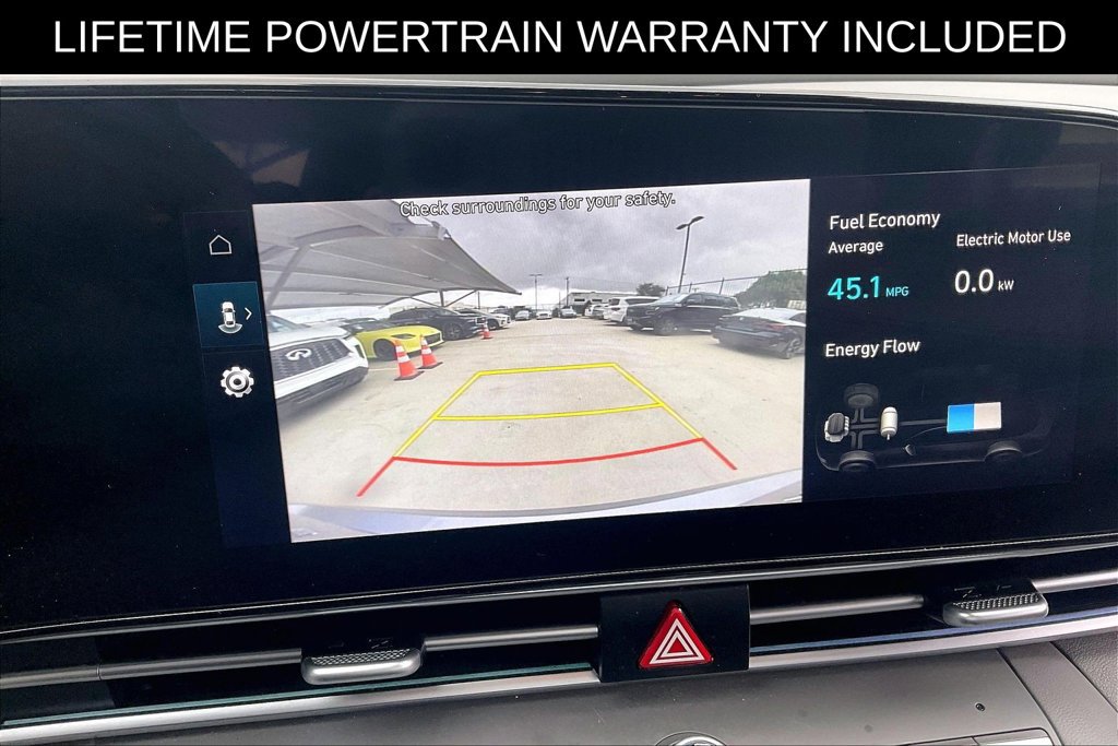 Used 2025 Hyundai Elantra SEL FWD image 21