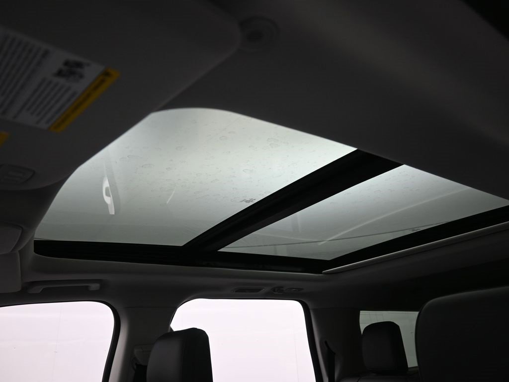 New 2025 Ford Expedition Max Active image 4