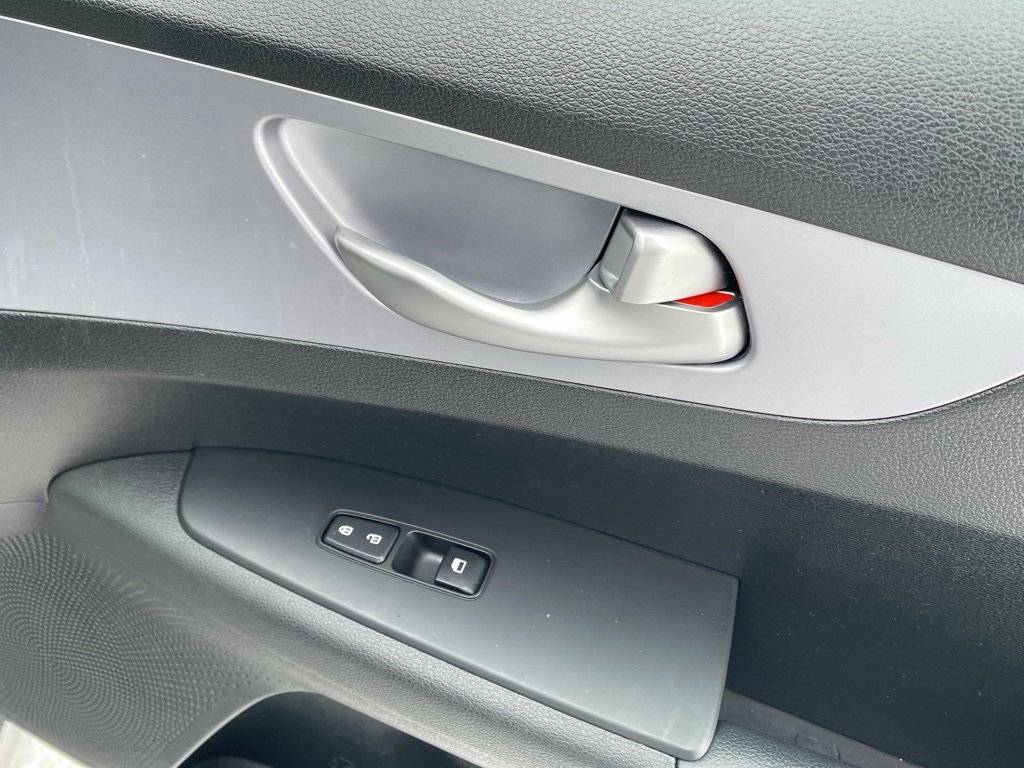 Certified 2024 Kia Forte LXS image 12