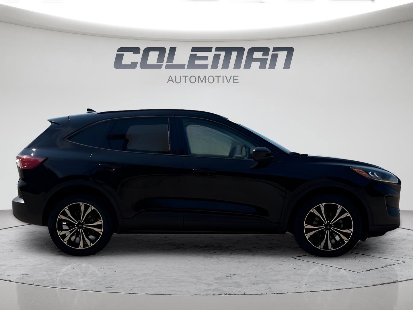 Used 2022 Ford Escape SEL w/ SEL Stealth AWD Package image 6