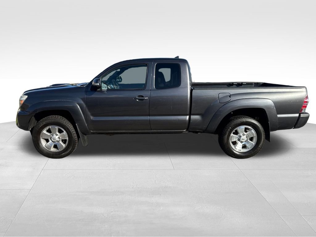 Used 2015 Toyota Tacoma 4x4 Access Cab V6 w/ TRD Sport Package video 2