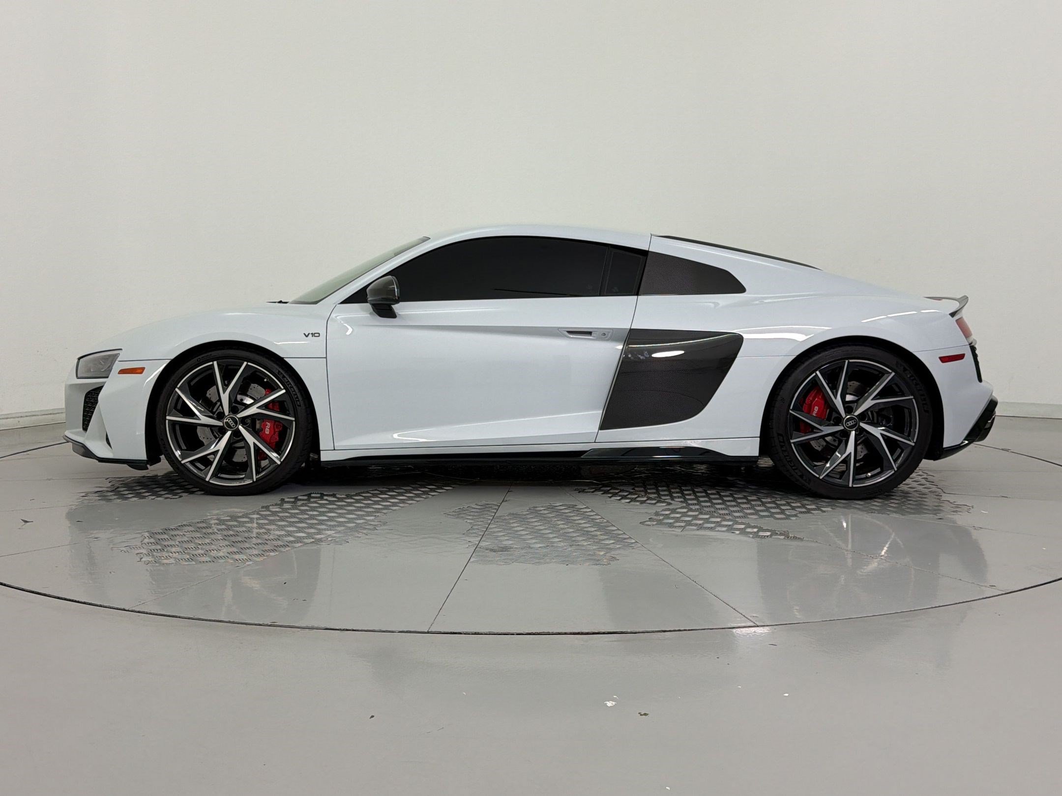 Used 2023 Audi R8 V10 performance RWD image 2