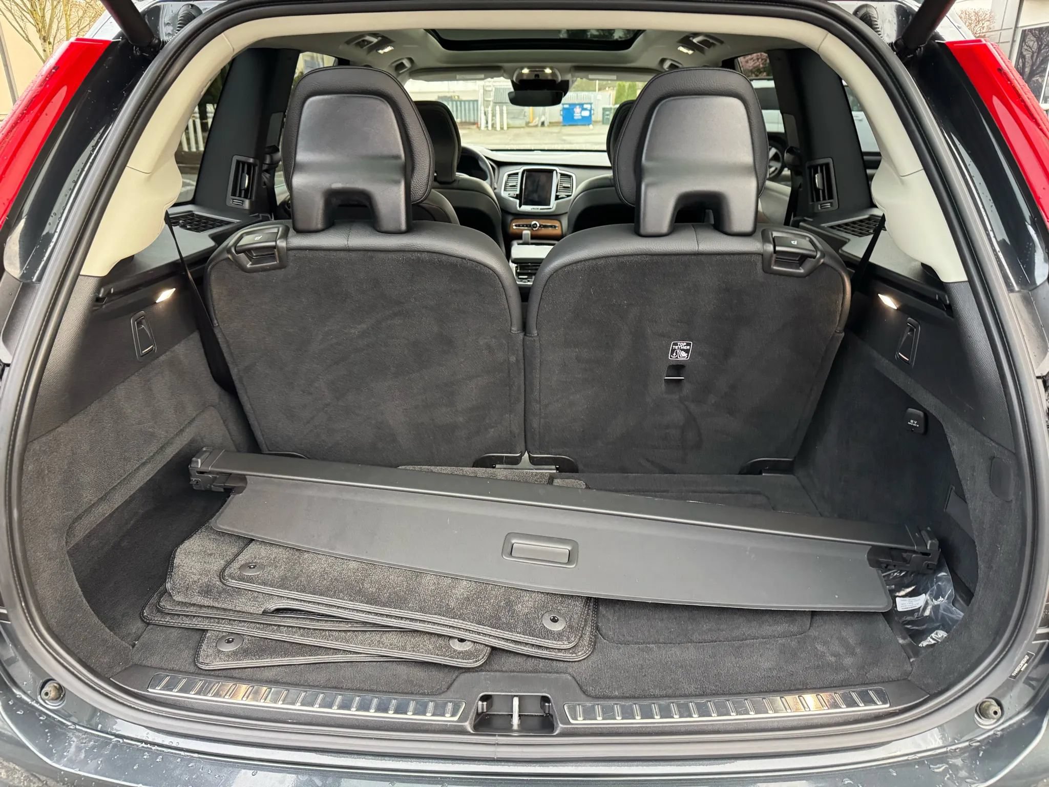 Used 2022 Volvo XC90 T8 Inscription Expression w/ Advanced Package AWD/4WD image 29