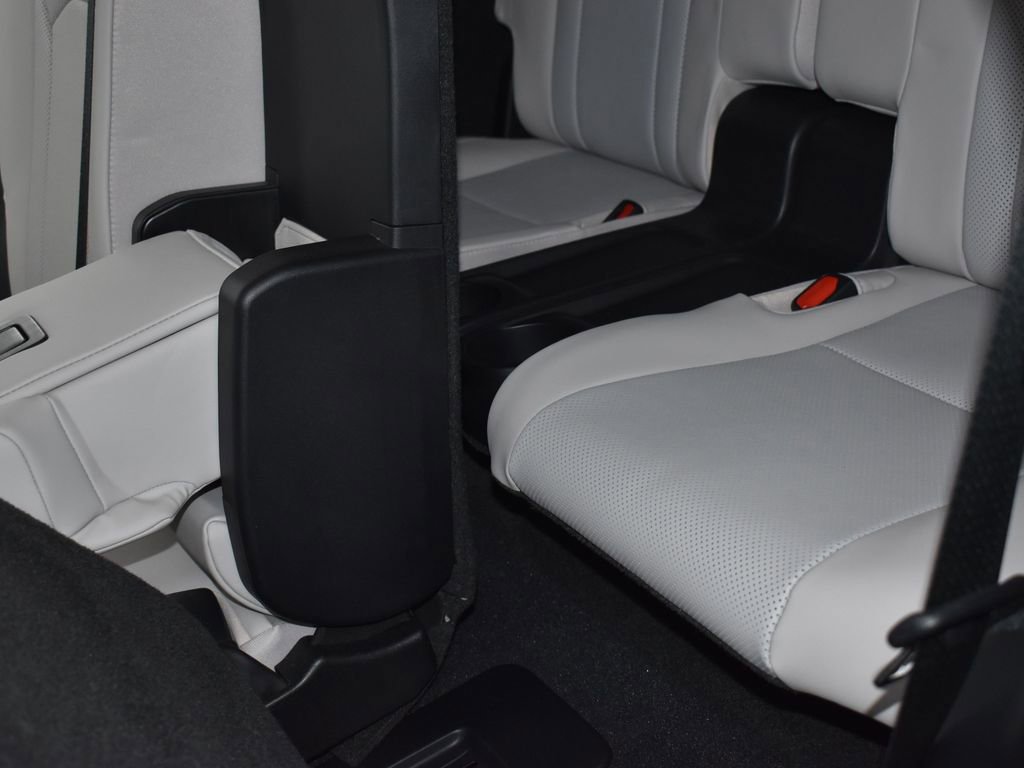 Certified 2022 Lexus RX 350L FWD w/ Premium Package image 16