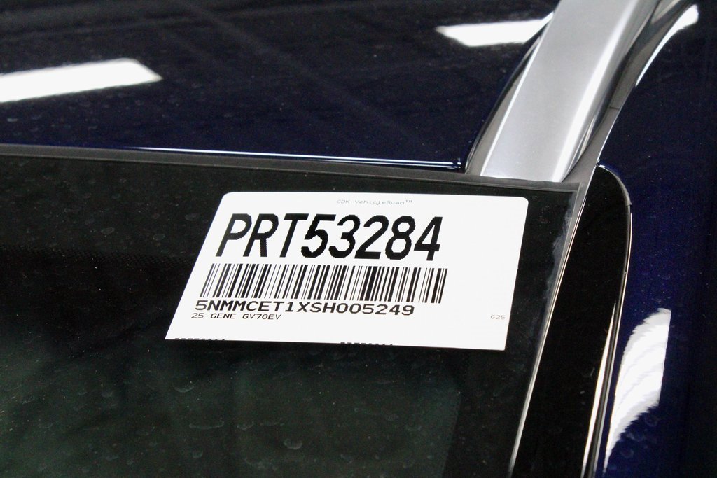 Used 2025 Genesis Electrified GV70 Advanced image 35