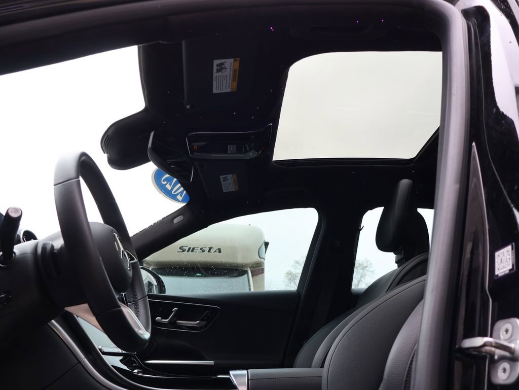 Certified 2025 Mercedes-Benz C 300 4MATIC Sedan image 38