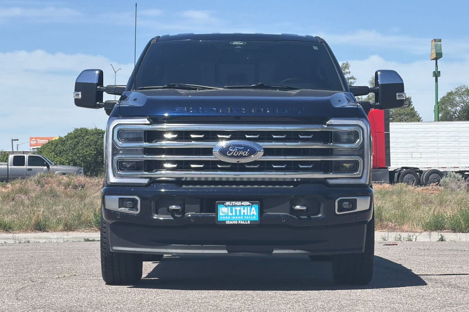 Certified 2024 Ford F350 Platinum AWD/4WD image 10