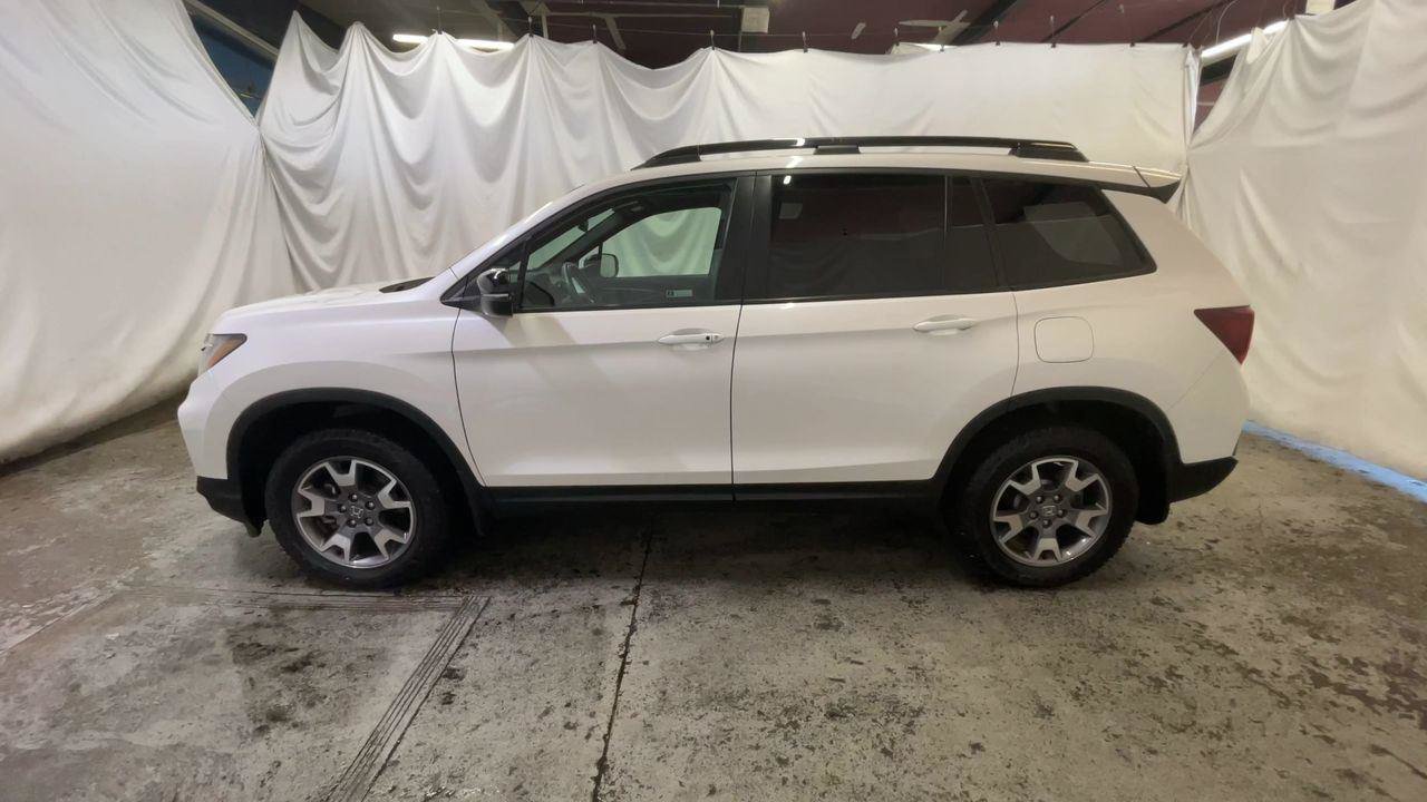 Certified 2023 Honda Passport TrailSport image 5