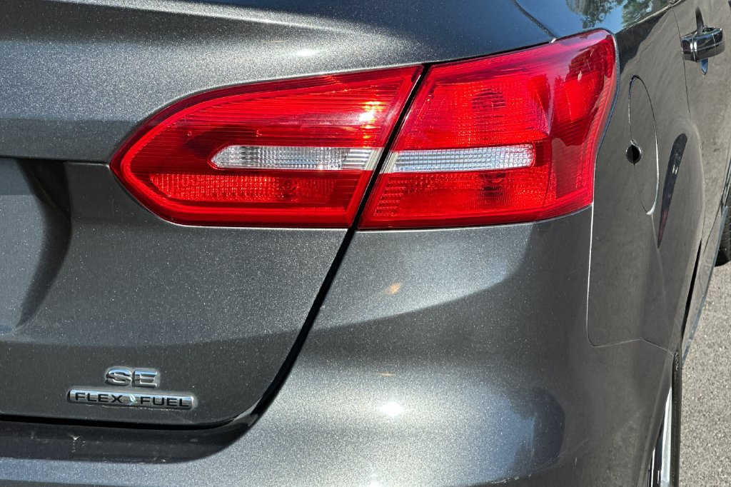 Used 2015 Ford Focus SE FWD image 27