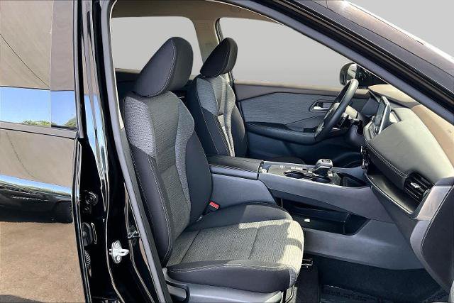 Certified 2021 Nissan Rogue SV FWD image 9