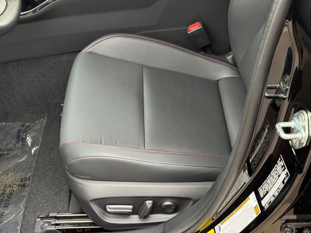 New 2026 Toyota Prius Plug-In Hybrid FWD image 9