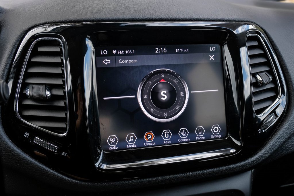 Used 2021 Jeep Compass Limited image 40