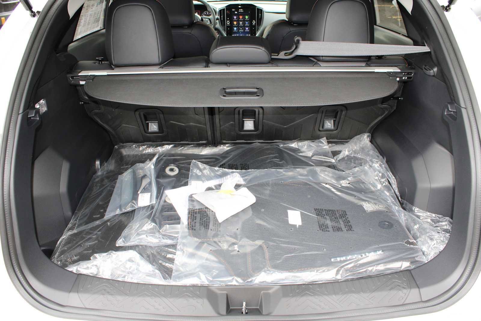 New 2025 Subaru Crosstrek 2.5i Limited w/ Crosstrek Mirror Package image 13