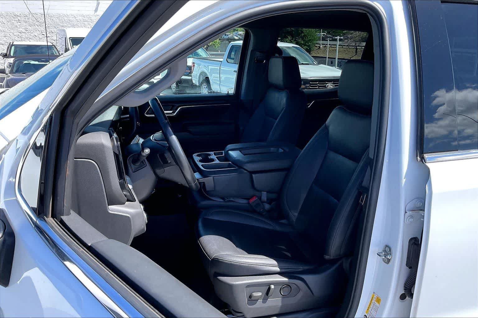 Used 2024 GMC Sierra 1500 SLT AWD/4WD image 11