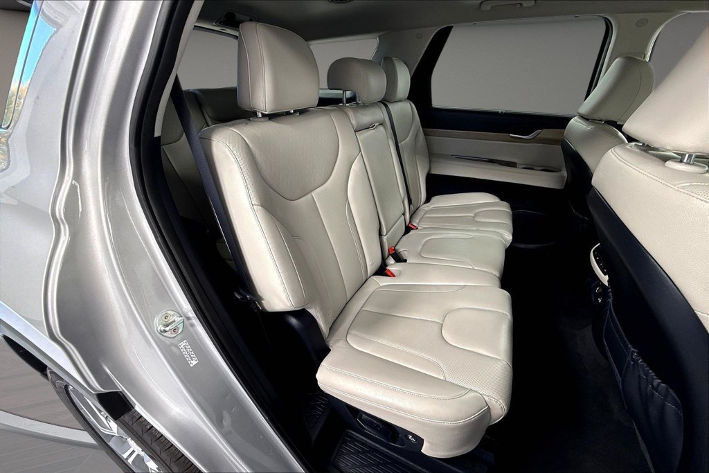 Used 2022 Hyundai Palisade SEL w/ 8P Bench Seat Package AWD/4WD image 26