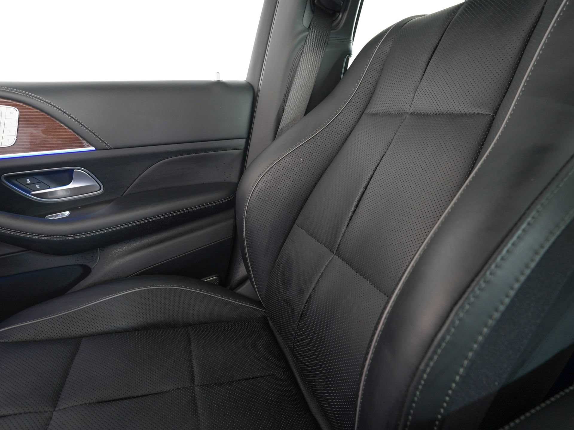 Used 2023 Mercedes-Benz Maybach GLS 600 4MATIC image 30