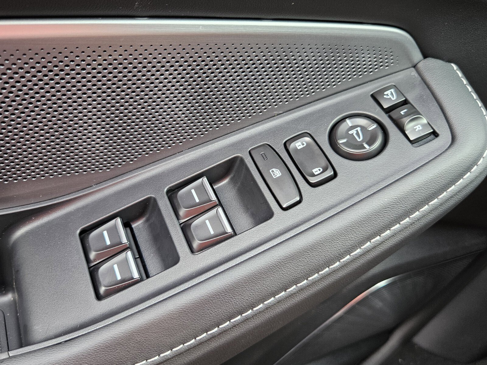 New 2026 Acura MDX FWD w/ Technology Package image 38