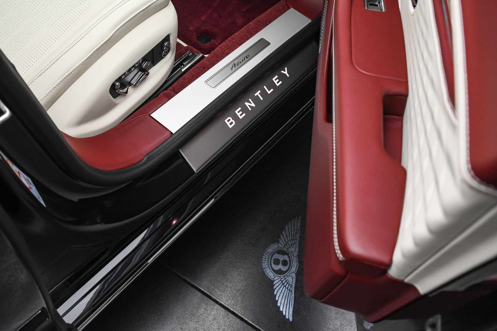 New 2026 Bentley Flying Spur Plug-In Hybrid AWD/4WD image 43