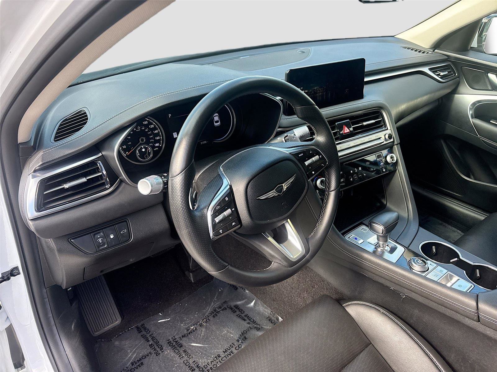 Used 2025 Genesis G70 2.5T RWD image 9