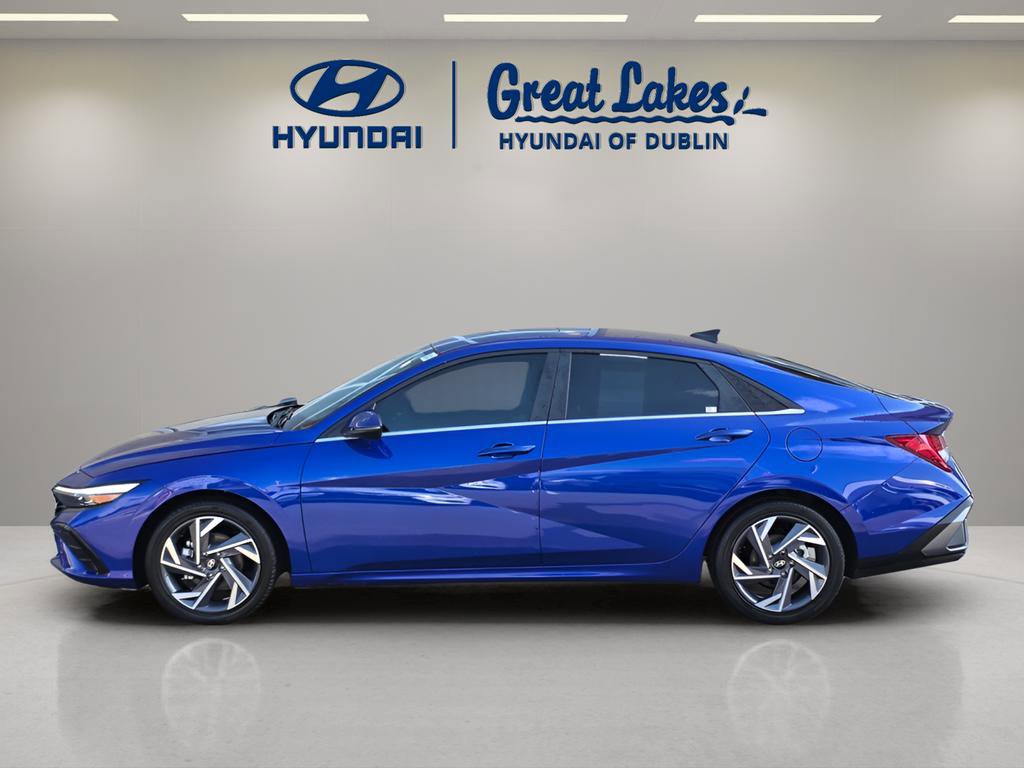 Certified 2025 Hyundai Elantra Limited image 2