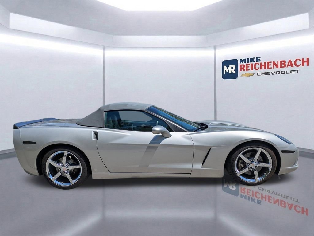 Used 2006 Chevrolet Corvette Convertible w/ Preferred Equipment Group video 3