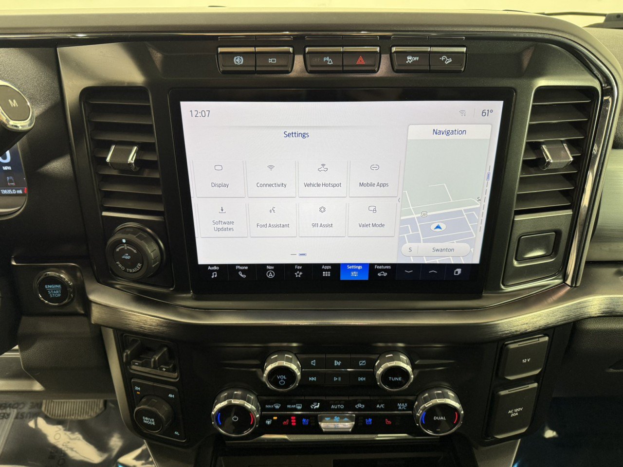 Certified 2023 Ford F250 Lariat w/ Lariat Ultimate Package AWD/4WD image 22