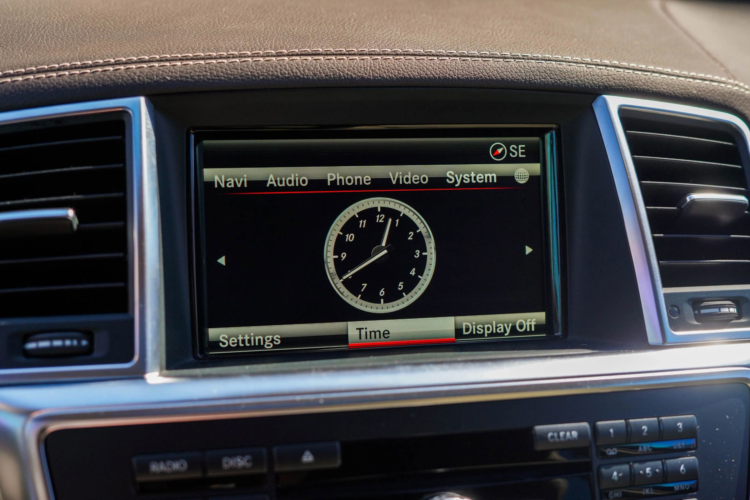 Used 2015 Mercedes-Benz GL 320 BlueTEC 4MATIC image 19