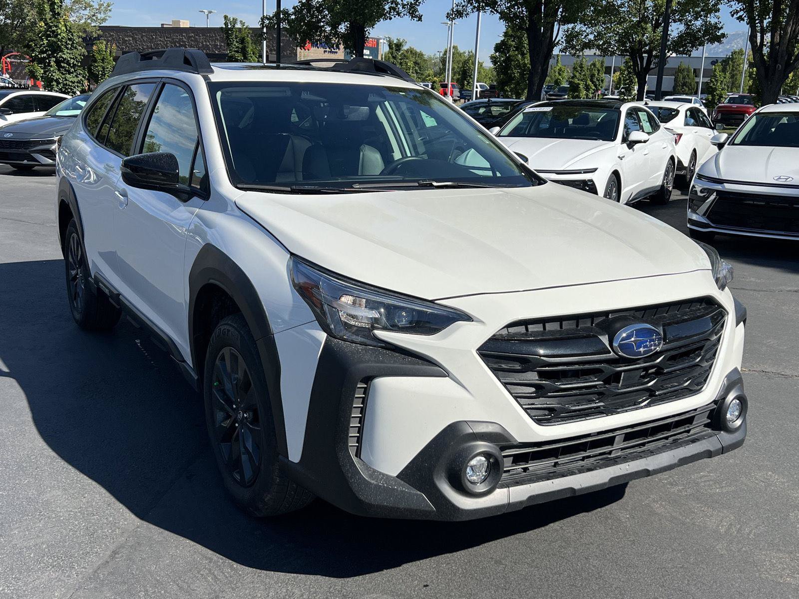 Used 2025 Subaru Outback Onyx Edition AWD/4WD image 12