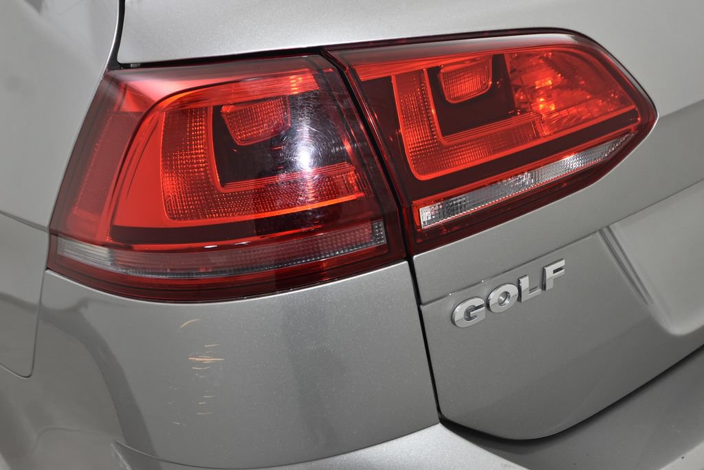 Used 2016 Volkswagen Golf S FWD image 35