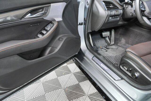 Used 2023 Cadillac CT5 V w/ Premium Package RWD image 23