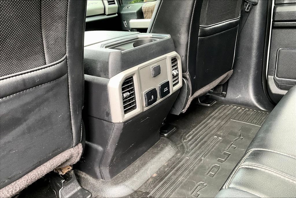 Used 2019 Ford F250 Lariat w/ Lariat Value Package AWD/4WD image 14