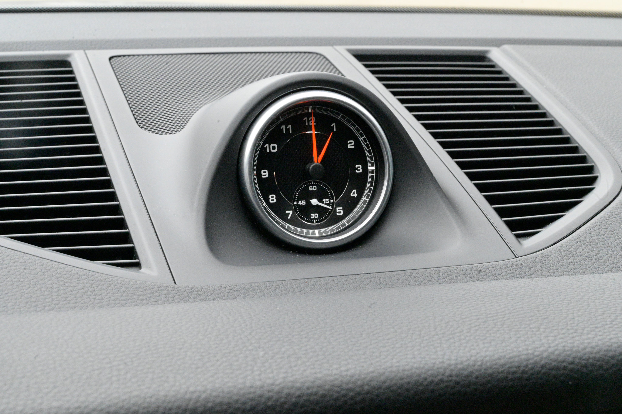 Used 2020 Porsche Macan image 24