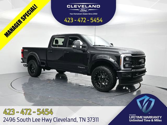 New 2025 Ford F250 XLT w/ Black Appearance Package AWD/4WD 360° Tour