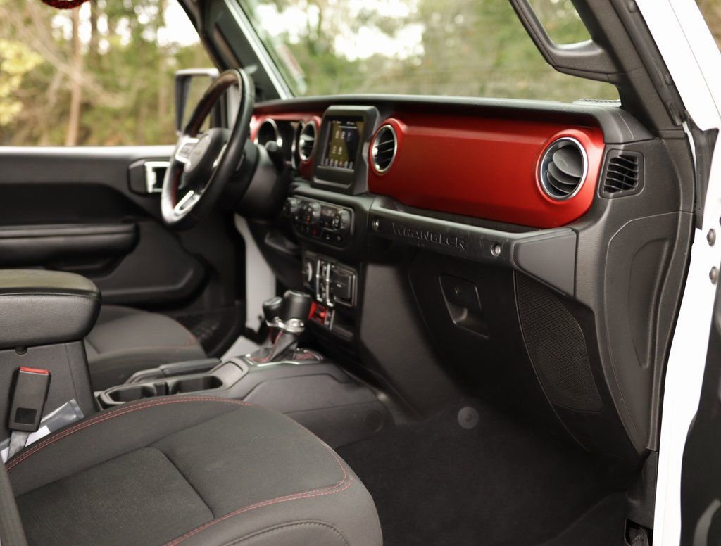 Used 2021 Jeep Wrangler Unlimited Rubicon w/ Cold Weather Group image 30
