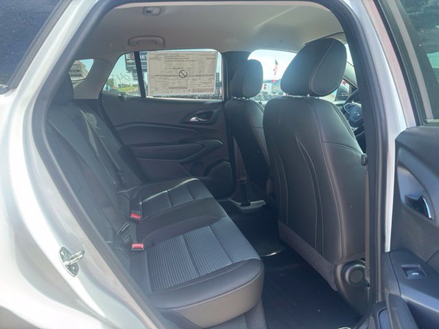 New 2026 Chevrolet Trax LT w/ Midnight Edition FWD image 14