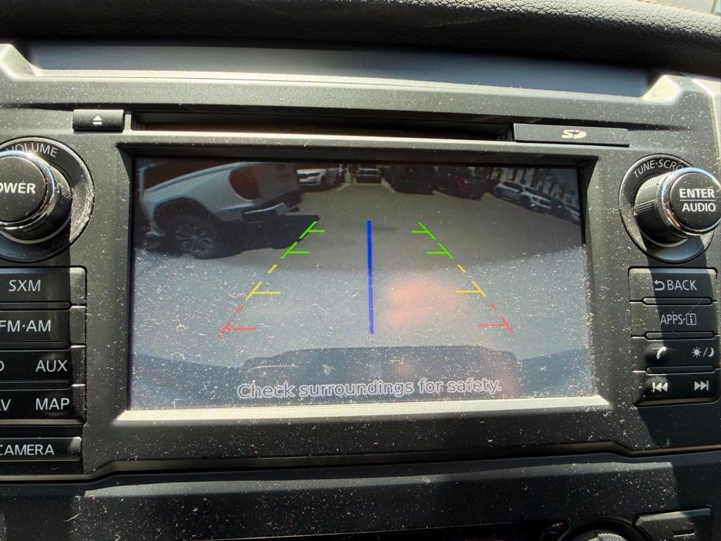 Used 2017 Nissan Titan SL RWD image 12