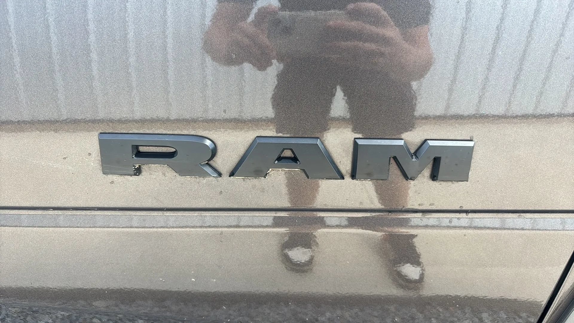 Used 2025 RAM 2500 Limited AWD/4WD image 11
