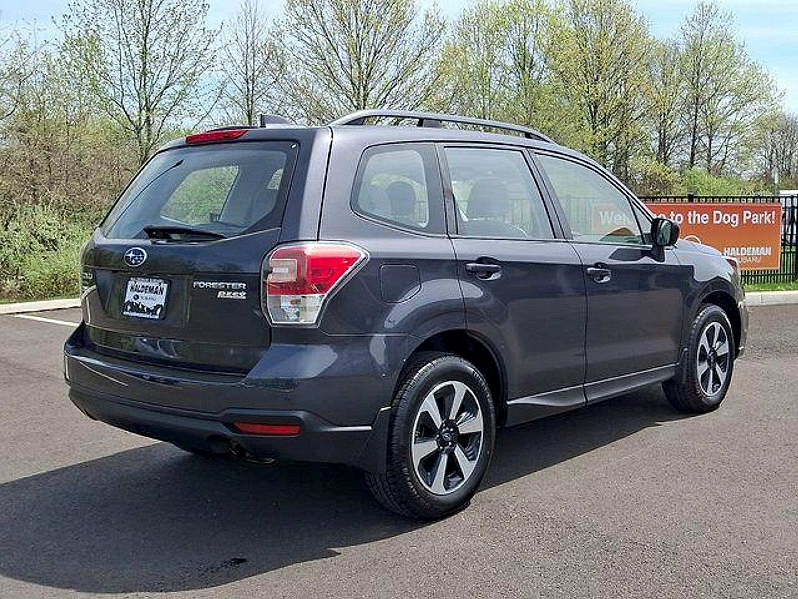 Used 2017 Subaru Forester 2.5i w/ Alloy Wheel Package AWD/4WD image 7