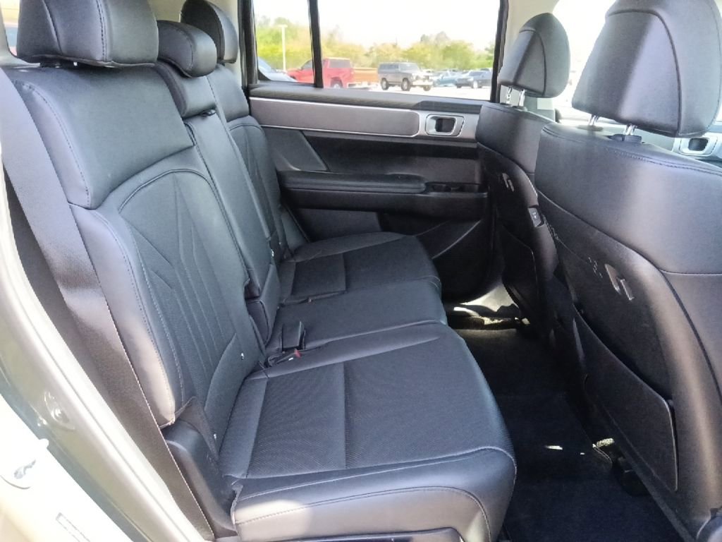 Used 2025 Hyundai Santa Fe XRT image 34