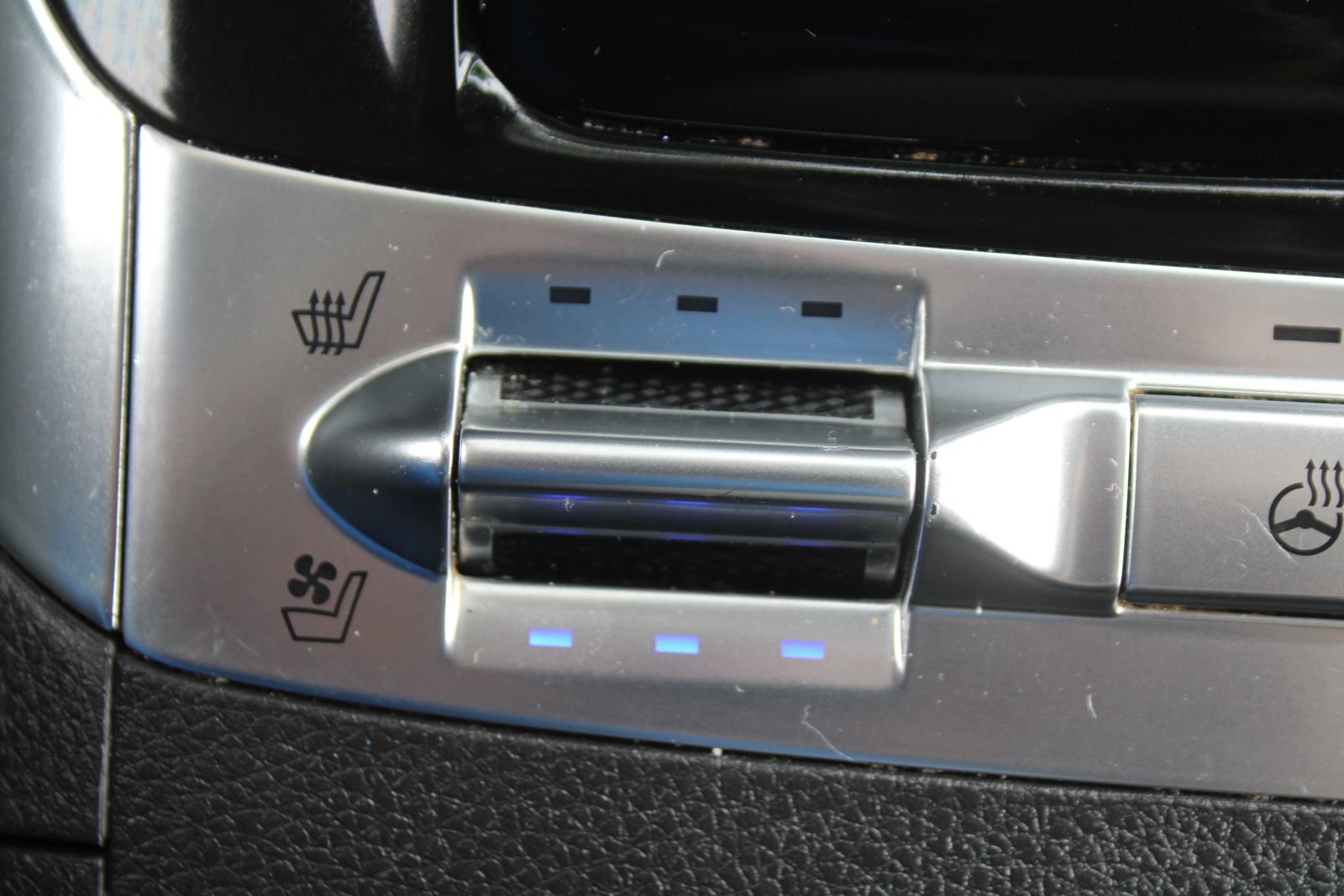 Certified 2023 Kia Carnival SX Prestige FWD image 47