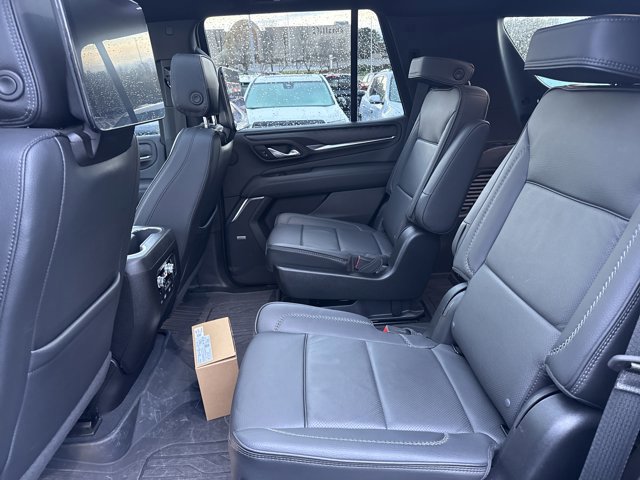 Used 2023 GMC Yukon Denali w/ LPO, Floor Liner Package image 6