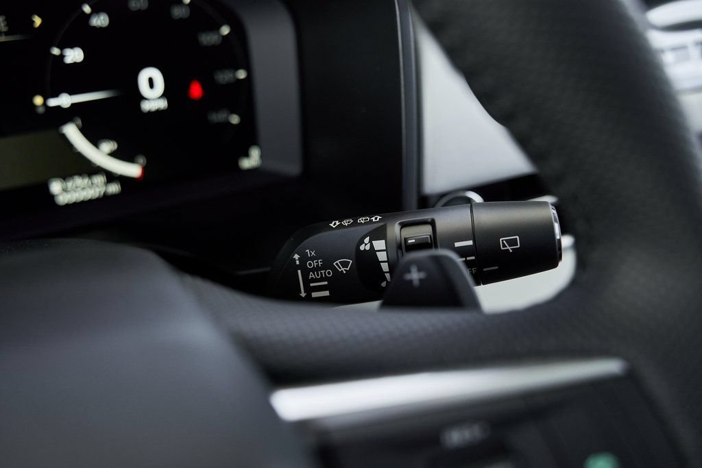 Used 2025 Mitsubishi Outlander SE FWD image 40
