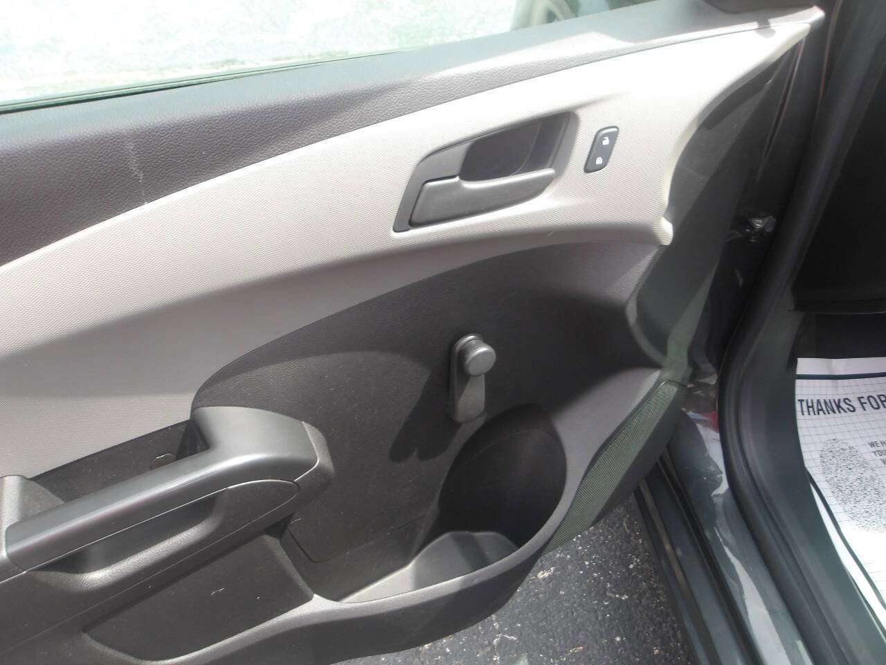 Used 2016 Chevrolet Sonic LS image 9