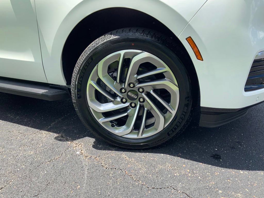 New 2027 Lincoln Navigator L Premier AWD/4WD image 27