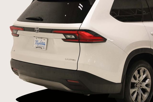 Used 2024 Toyota Grand Highlander Limited image 7