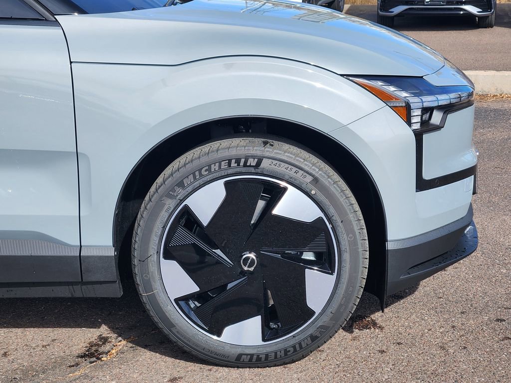 New 2026 Volvo EX30 Plus w/ Climate Package image 29